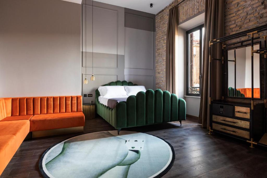 Chapter Hotel